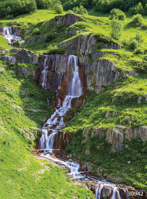 Водопад Кавказских гор